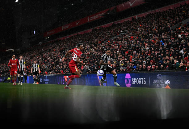 突破造犯规 突破造犯规